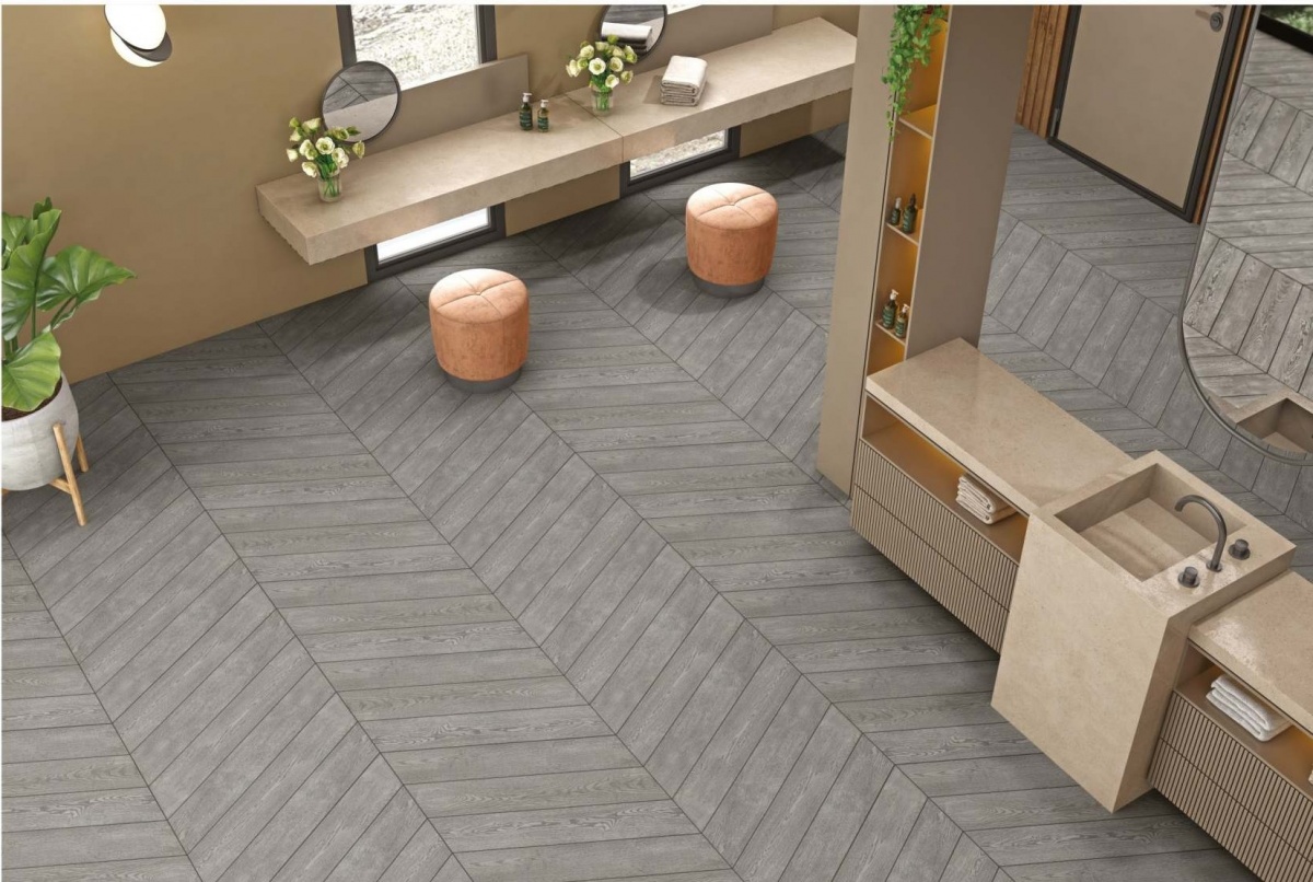 TRV405 - INDVT - OAK NOUVEAU GREY [CHEVRON] (900 X 150) [OO] - 2